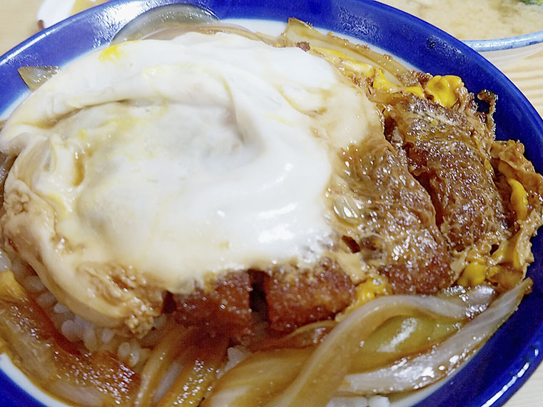 かつ丼(800円)