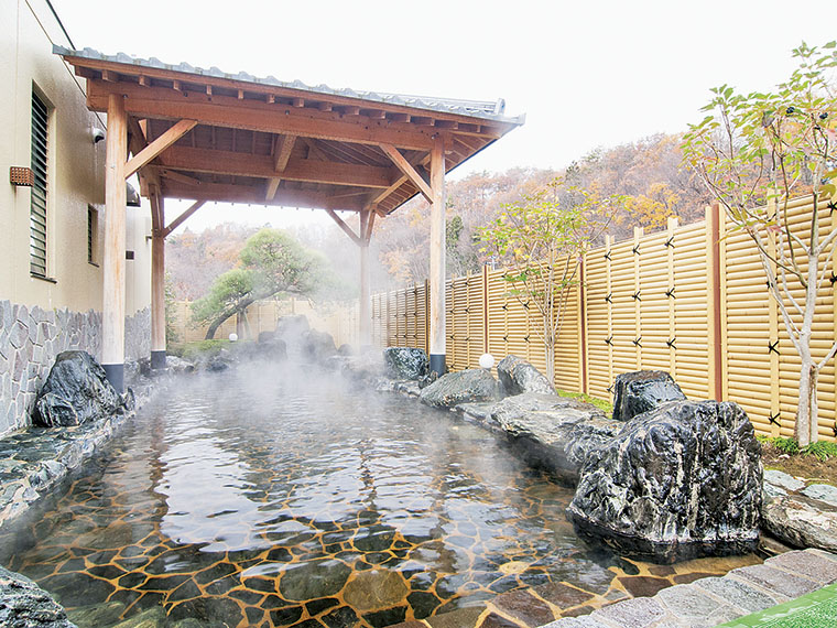 主に男性用となる露天風呂。男女の入れ替えは週に1度ほど