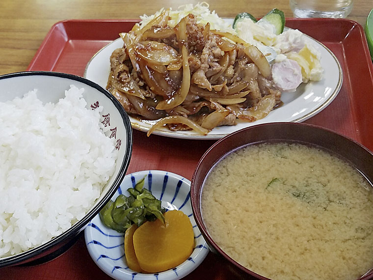 しょうが焼き定食(850円)