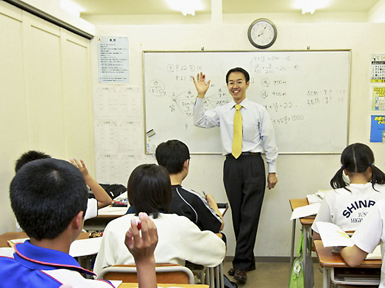 集団、個別、自立学習から生徒一人ひとりに合った指導形態が選べる