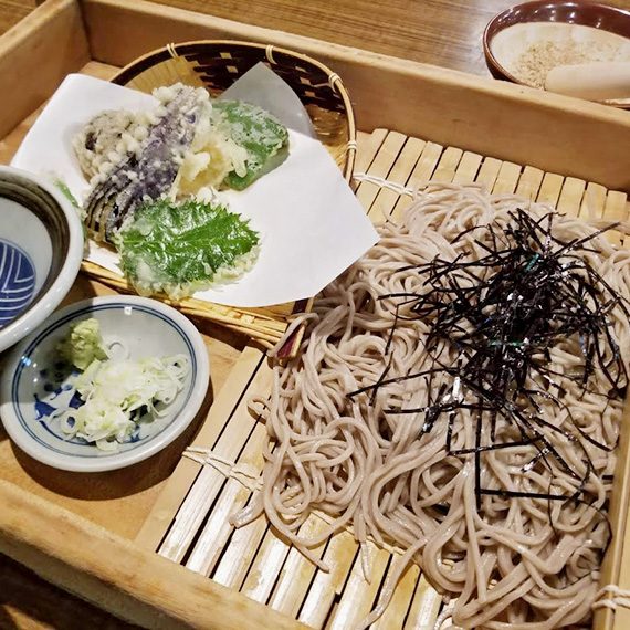 「孫薬師野菜天ざるそば」(850円)