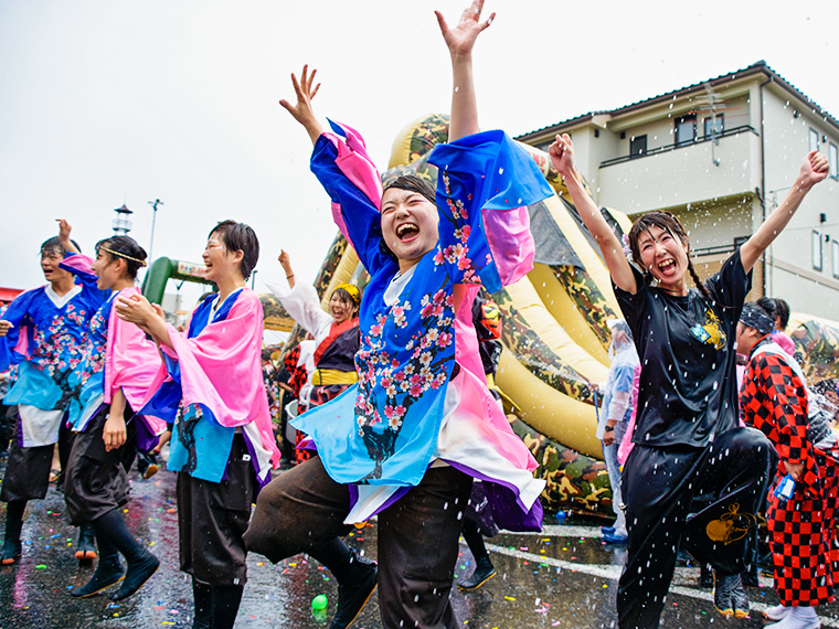 YOSAKOIは8月16日(木)12時から