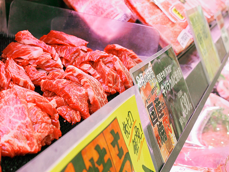 【ニュー・クイック】「国産牛肉（解凍品）牛バラカルビ焼肉用」（100g・430円）