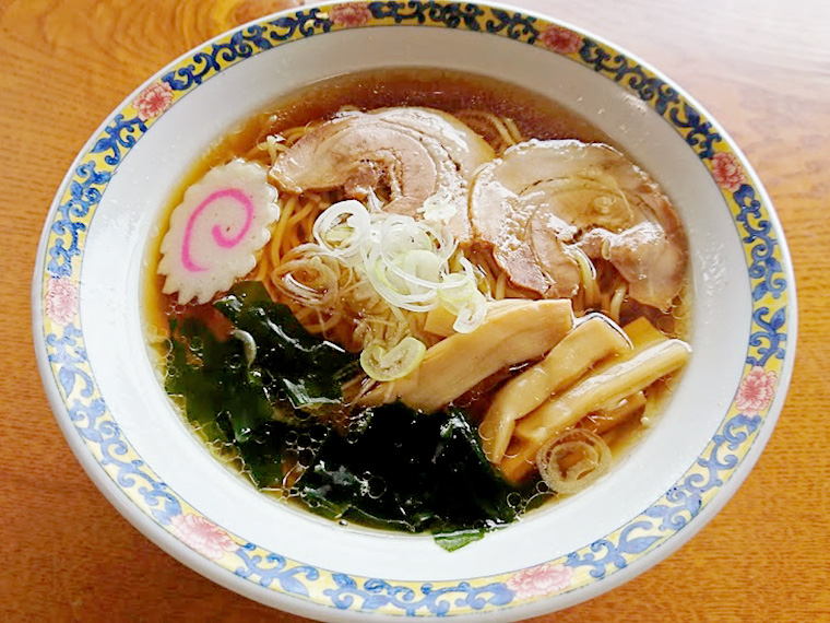 私が注文した「しょうゆラーメン」（550円）