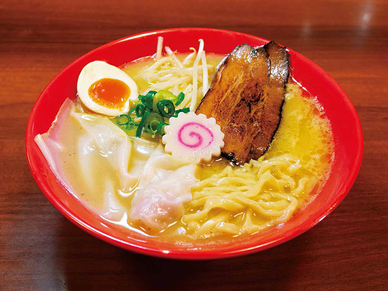 二本松市の人気ラーメン店「若武者」が中心となり、「若麺会(会津若松)」、「火風鼎(白河市)」のコラボによって生まれた「ふくしま戊辰の絆ラーメン」