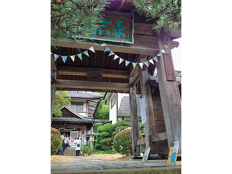 出店者との会話も楽しんで