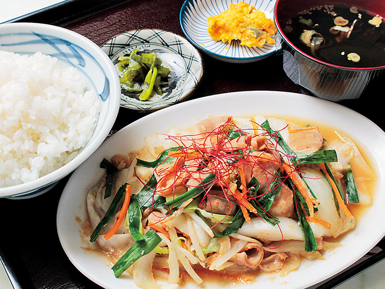 ホルモン定食700円〈ホルモン・ご飯・スープ・小鉢2種〉【提供時間11：00〜14：00ラストオーダー】