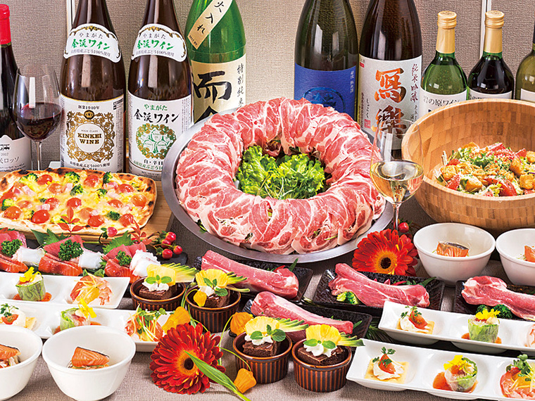 春のコース料理はヘルシーな「焼きしゃぶ」がメイン。野菜を豚肉で巻いていただこう