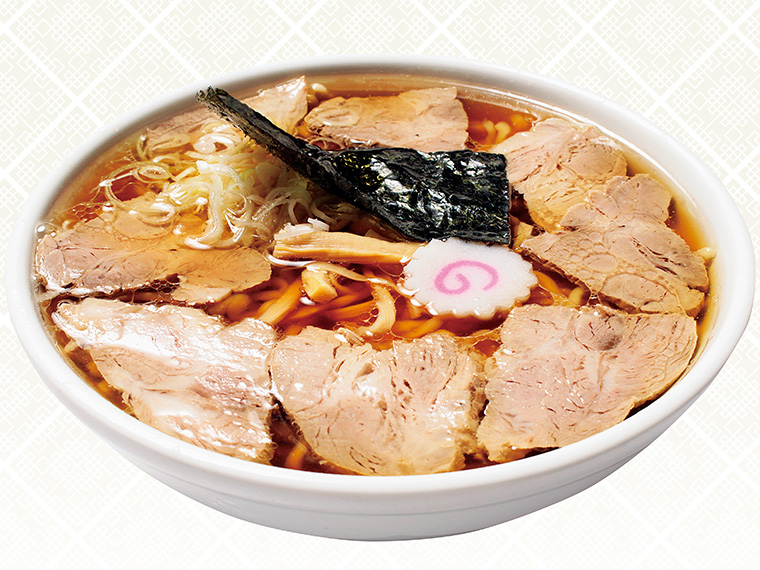 「肉中華麺」(930円)。米沢市・置賜の豚・肩ロースを使用したチャーシューが器一面に広がる。中太ちぢれ麺はモチモチで食べ応え抜群!