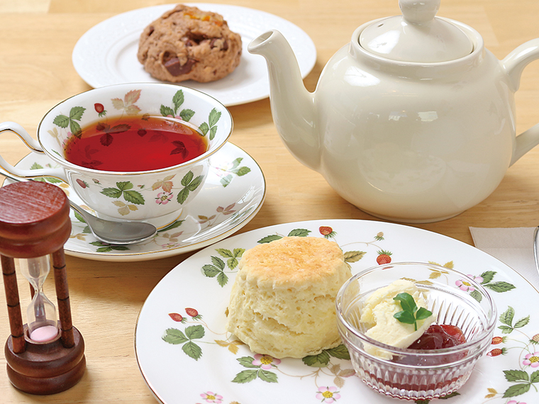 20【こどもふく&Tea Room Orange Pekoe(オレンジペコ)】選べるスコーンと紅茶のセット(通常810円〜875円)