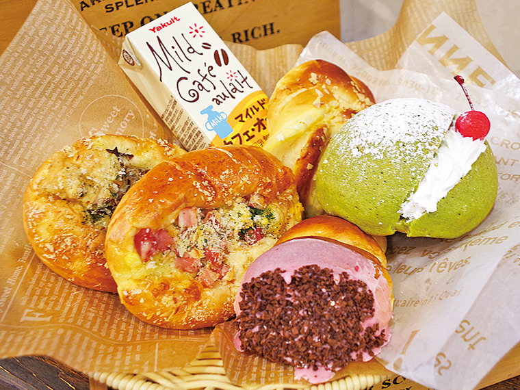 19【手づくりパン まちなか夢工房】選べるパンとドリンクセット(通常760円)