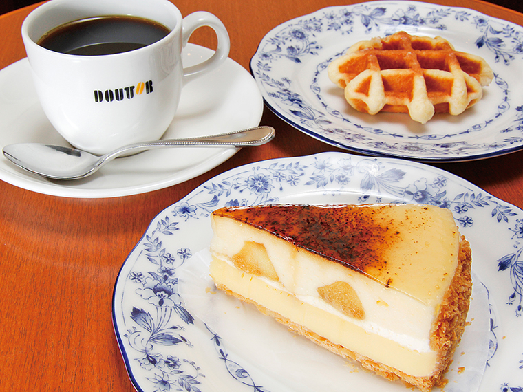 36【ドトールコーヒーショップ 二本松みどり書房店】ケーキセット&ベルギーワッフル(通常710円〜760円)