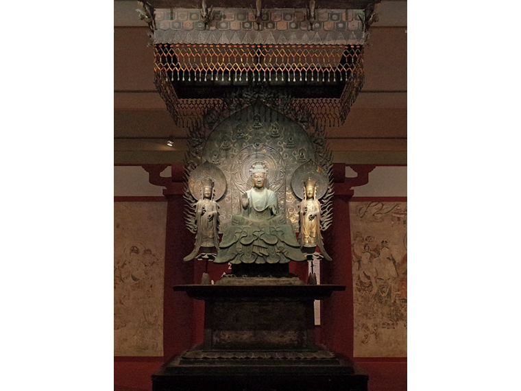 法隆寺釈迦三尊像復元