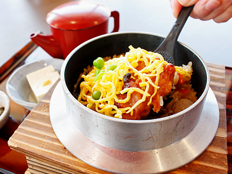 「伊達鶏釜飯」(890円)