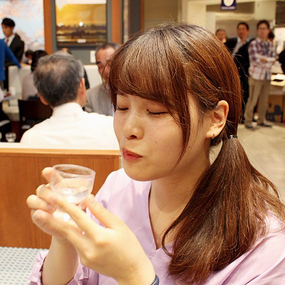 だんだんほろ酔いになってきた!?いや、まだまだ!