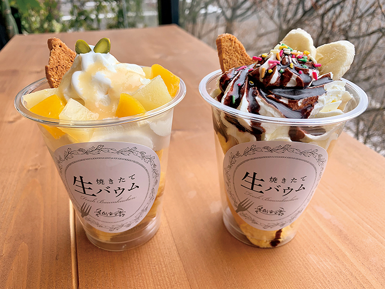 この日しか味わえないCJとのコラボメニューは、「桃づくしパフェ Special(バニラソフト)」「チョコバナナパフェ Special(生クリーム)」の2種(各500円)!