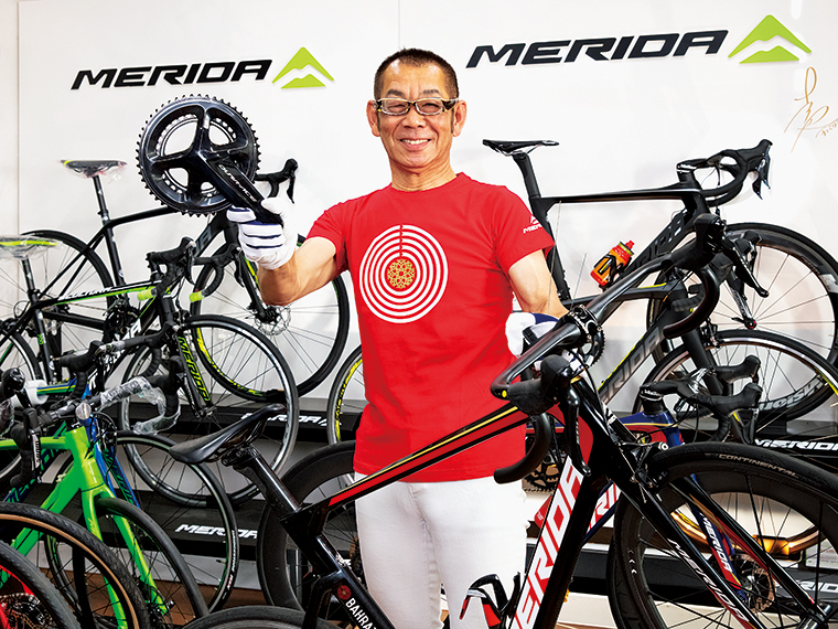 「自転車を自分の愛馬のように感じてもらえればより楽しさが増しますよ」と吉野さん。「状態を見れば、自転車の気持ちがわかってしまう」と話す様は“自転車のセラピスト”のよう