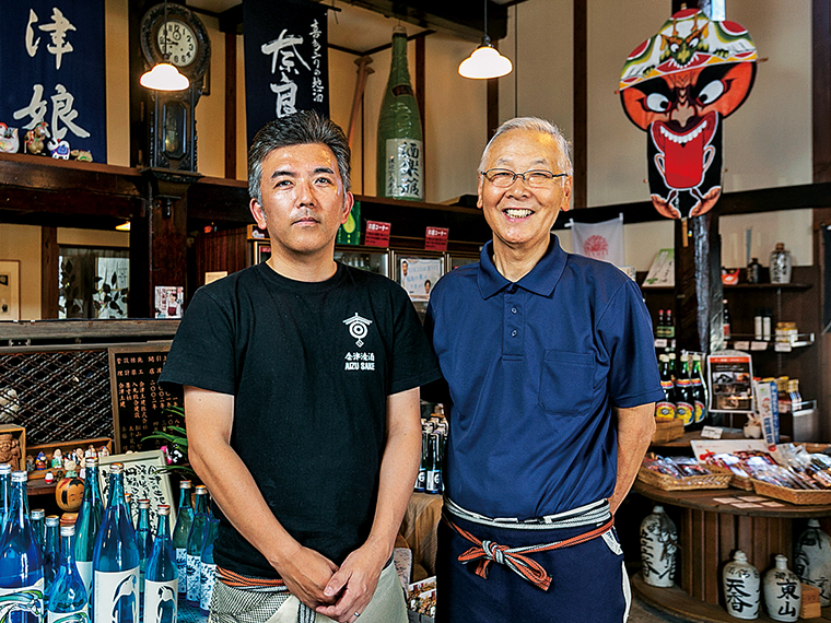 「ニーズに合わせて様々な提案をしていきたい」と社長の渡辺さんと会長の渡辺宗喜さん(写真右)