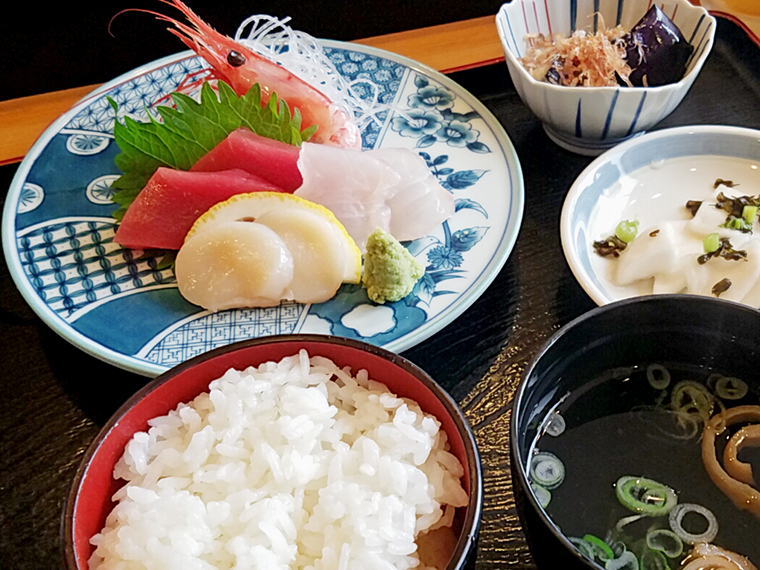 刺身定食(770円)