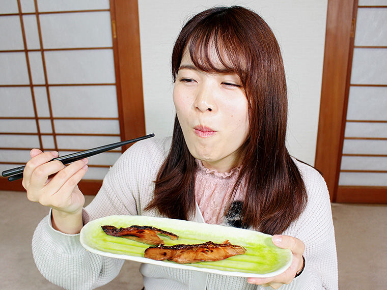 中までしっかりみその味がしみ込んでいます。皮も香ばしくておいしい!
