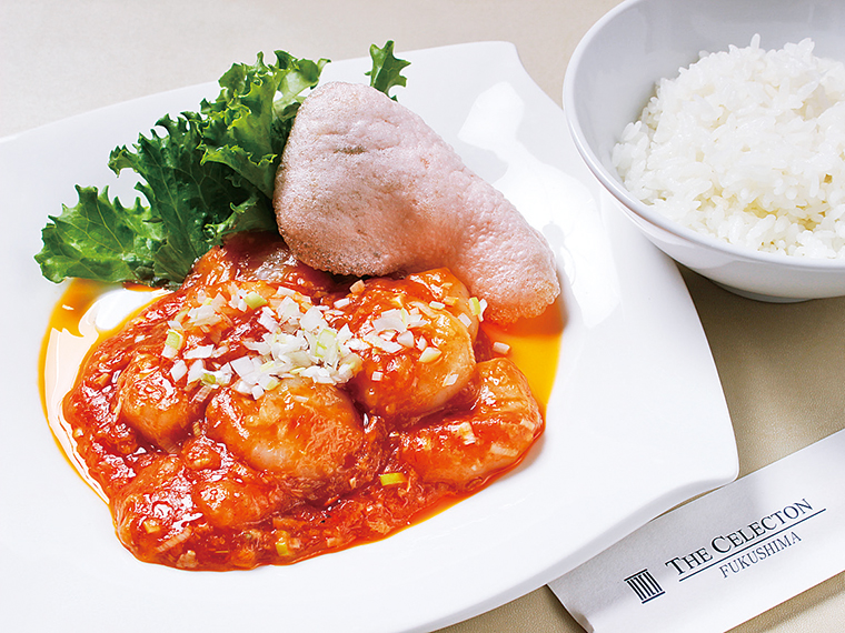 「海老のチリソース煮」(1,408円)※バイキング付き