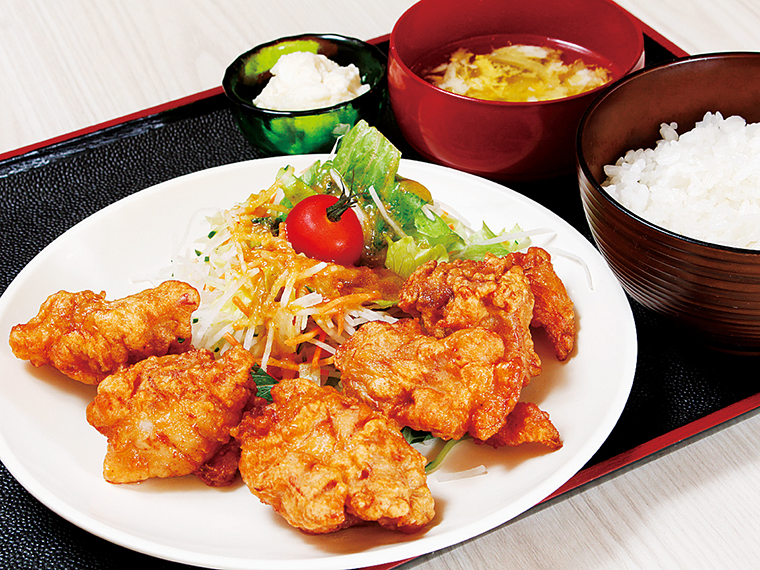 「からあげ定食」(660円)