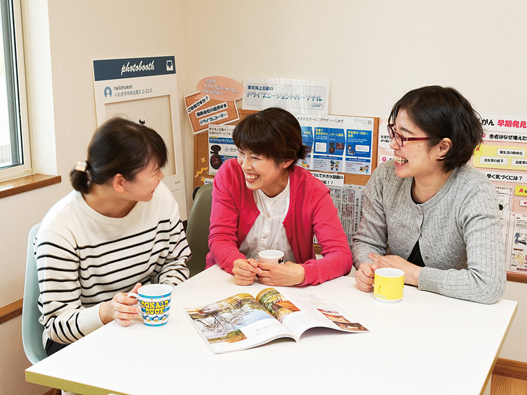 休憩中は特に和気あいあいとした雰囲気