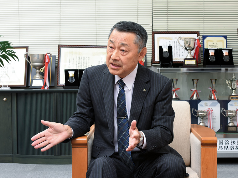 若手社員への期待を語る髙野社長