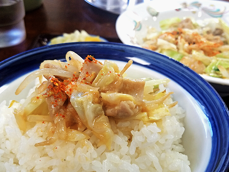 七味をふったらライスにオン!