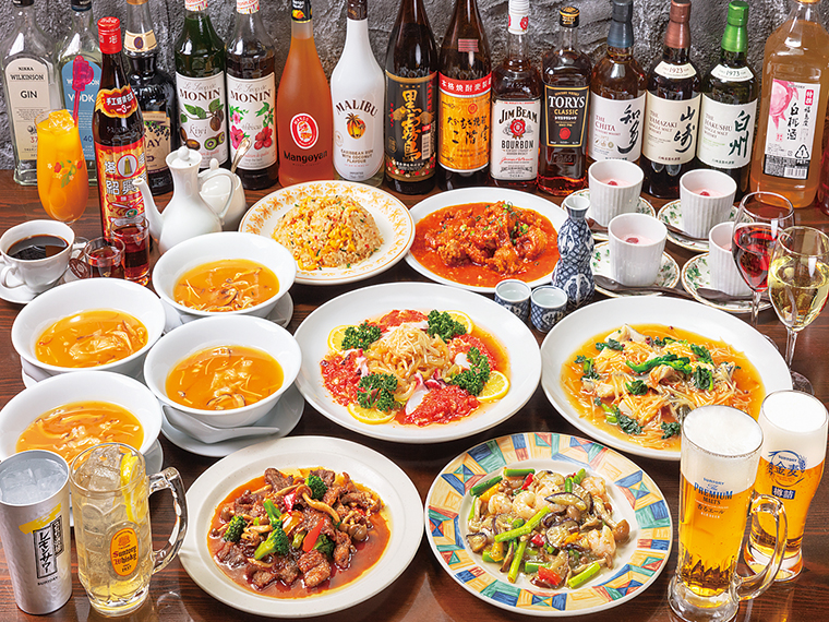 写真は「春の歓送迎会コース」(8品)3,300円。スタンダード飲み放題は5,000円、プレミアムは5,500円
