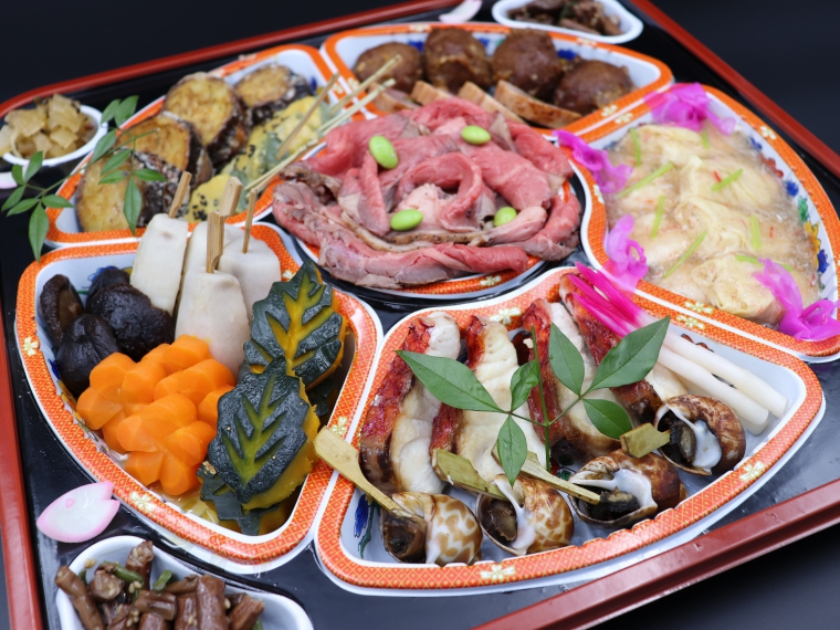 「和食 くろ沢 オードブル」(1人前1,980円※税別)※写真は4人分。内容は仕入れによって異なる