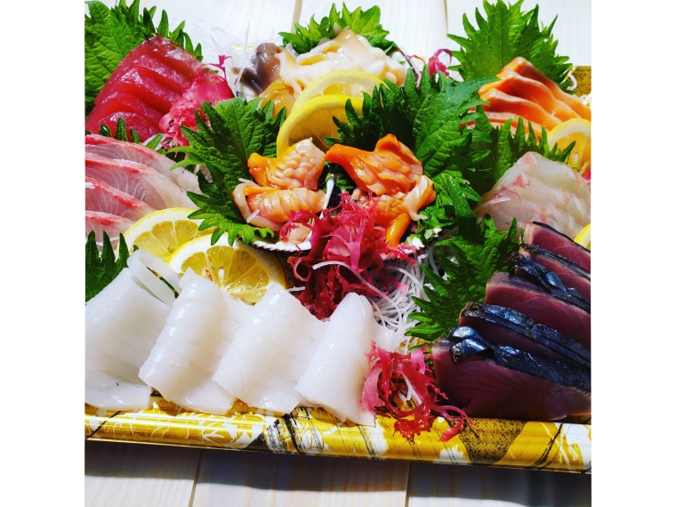 【（有）秋葉魚店】刺身盛り合わせ