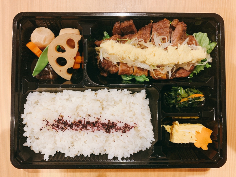 イベリコ豚の京風生姜焼き弁当(800円)