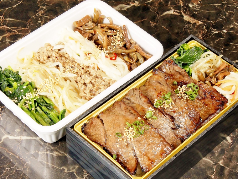 【炭火焼肉 オムテソン】焼肉弁当、キムチなど