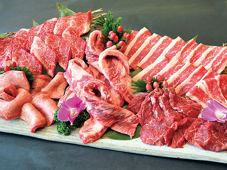 「上杉特製BBQセット」1万円分など肉セットを合計13名様に!