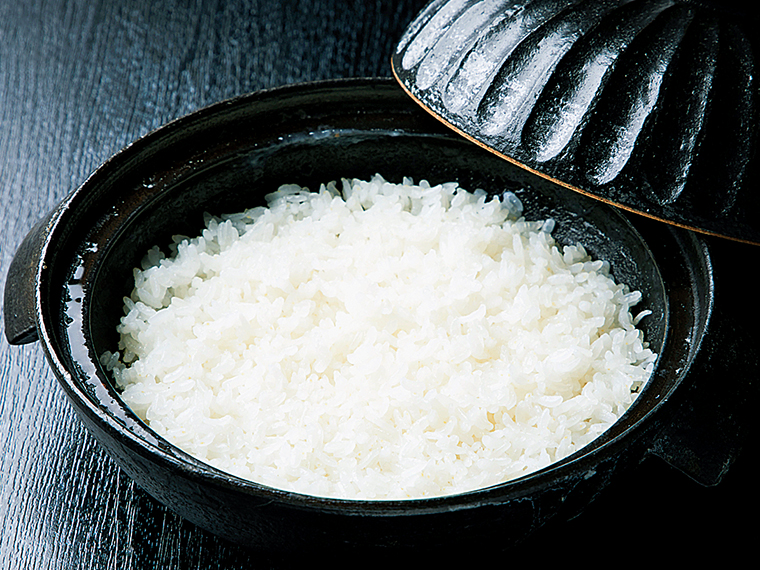 炊きたての「福、笑い」。立ち上る香りが食欲をそそる。独特の香りと甘みをぜひ味わってほしい