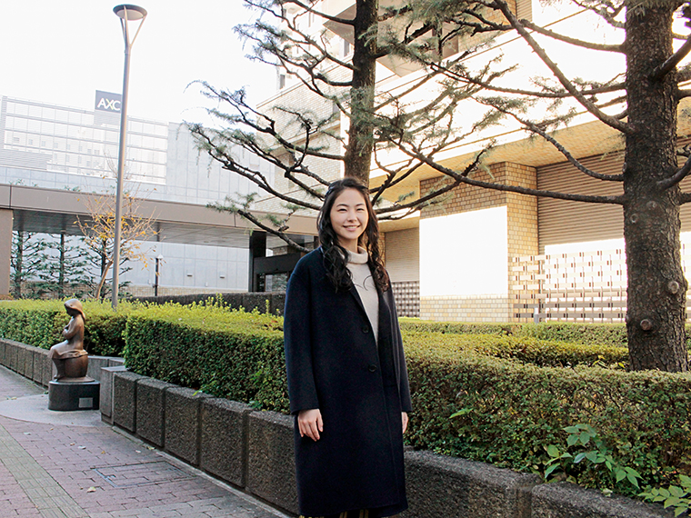 (ヘアメイク/hair resort lachiq R+、衣装協力/pickandbarns)