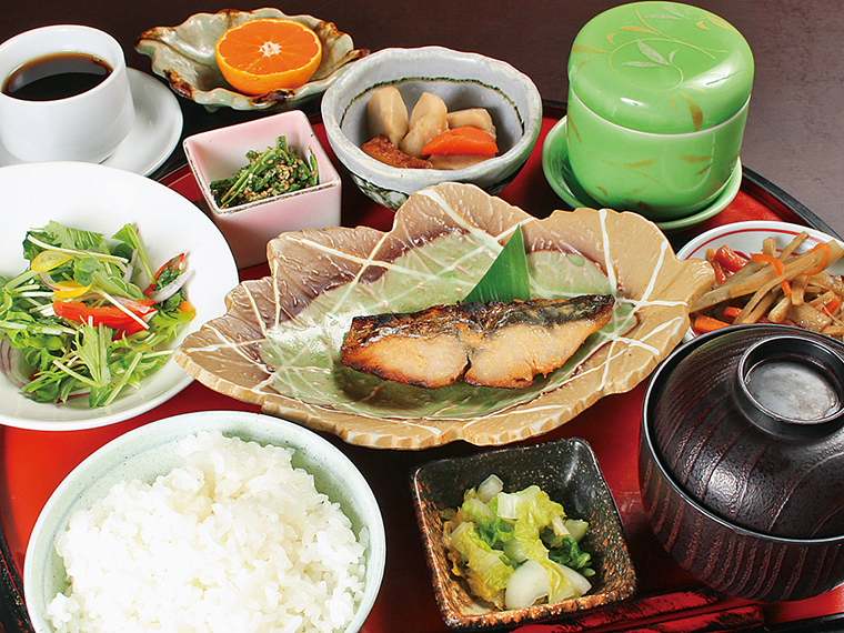「おひさまランチ」(1,000円)※内容は変更あり
