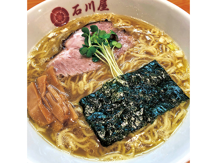「豚骨醤油」(860円)。麺は自家製麺を使用
