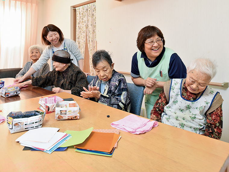 まずは自分が笑顔になることで笑顔の好循環が生まれ、まわりを笑顔にすることができる。そんな職場づくりがモットーだ