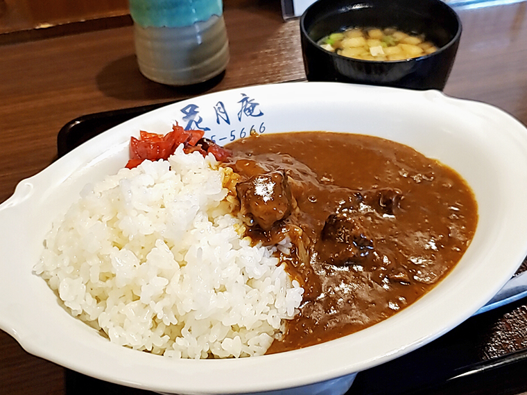 コクと肉感！人気の「和牛ビーフカレー」（900円）