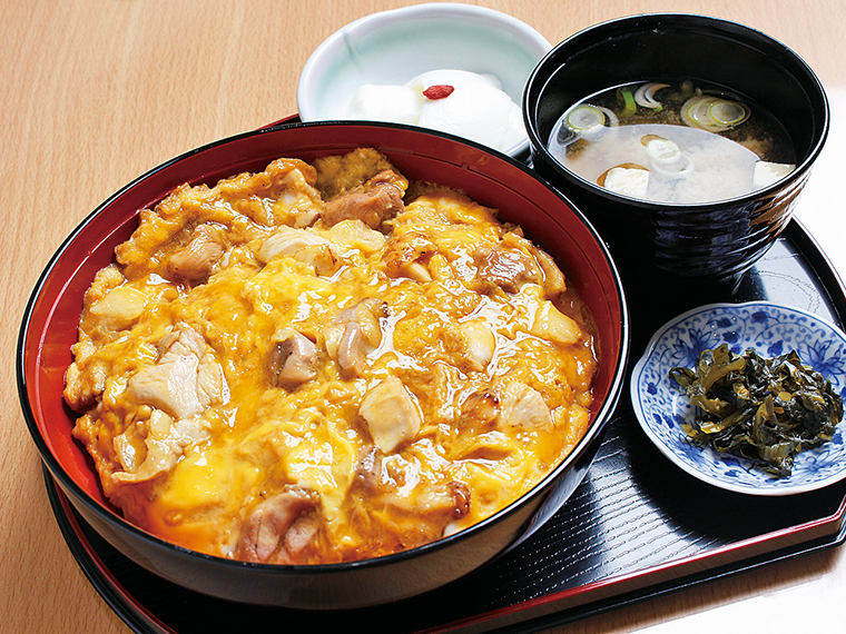 「炙り親子丼」（1,300円）※提供は11：00〜14：00