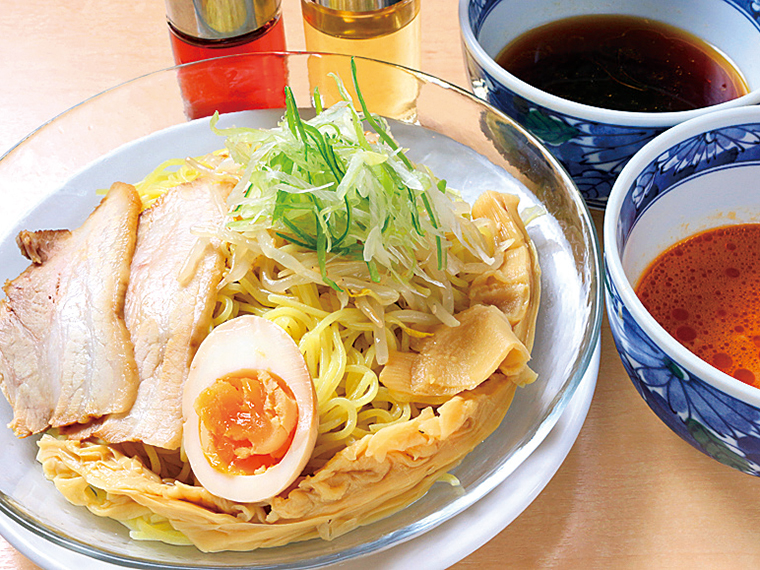 「冷やし担担つけ麺・冷やしあっさり醤油つけ麺」（各790円）