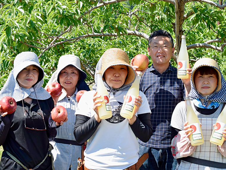 (9)【斎藤果樹園】りんごはな蜜(贈答用)とりんごのセット…1名様