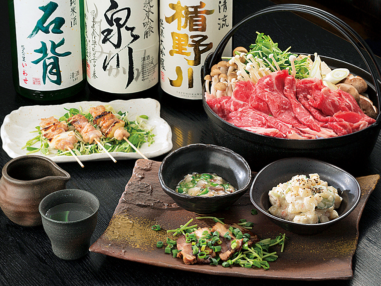 新コースの「福島牛のすき焼きコース」（4,400円）。宴自慢の福島牛を使った料理が味わえる