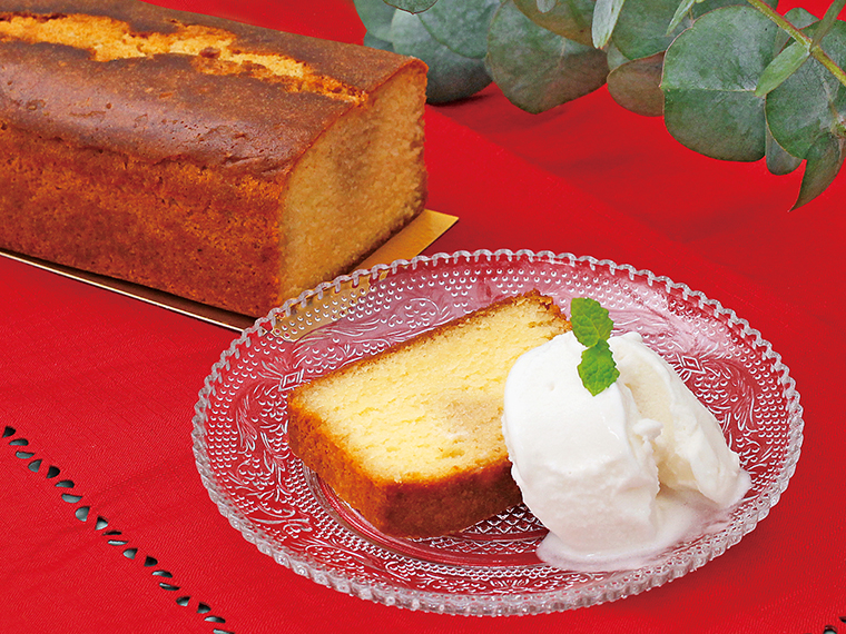 「ブランデーケーキ~至福の桃ソルベ添え~」