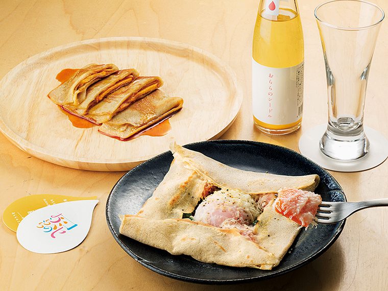 「紅葉漬のガレット」と、「リンゴのガレット」(各900円)