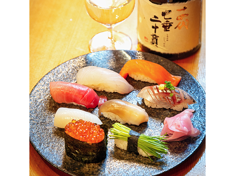 おすすめの「寿司8種盛り」(2,200円)。様々なネタが味わえて満足感がある