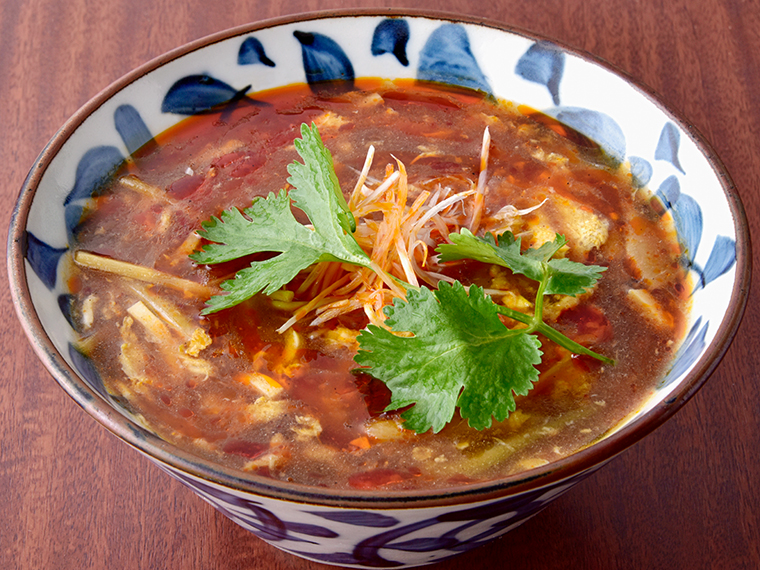 「酸辣湯麺（サンラータンメン）」（858円）