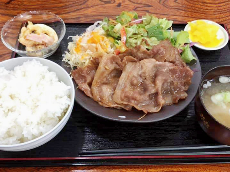 肉の旨み、程よい脂身、生姜の風味でライスが足りなくなる「しょうが焼き定食」（700円） ※写真は部員提供